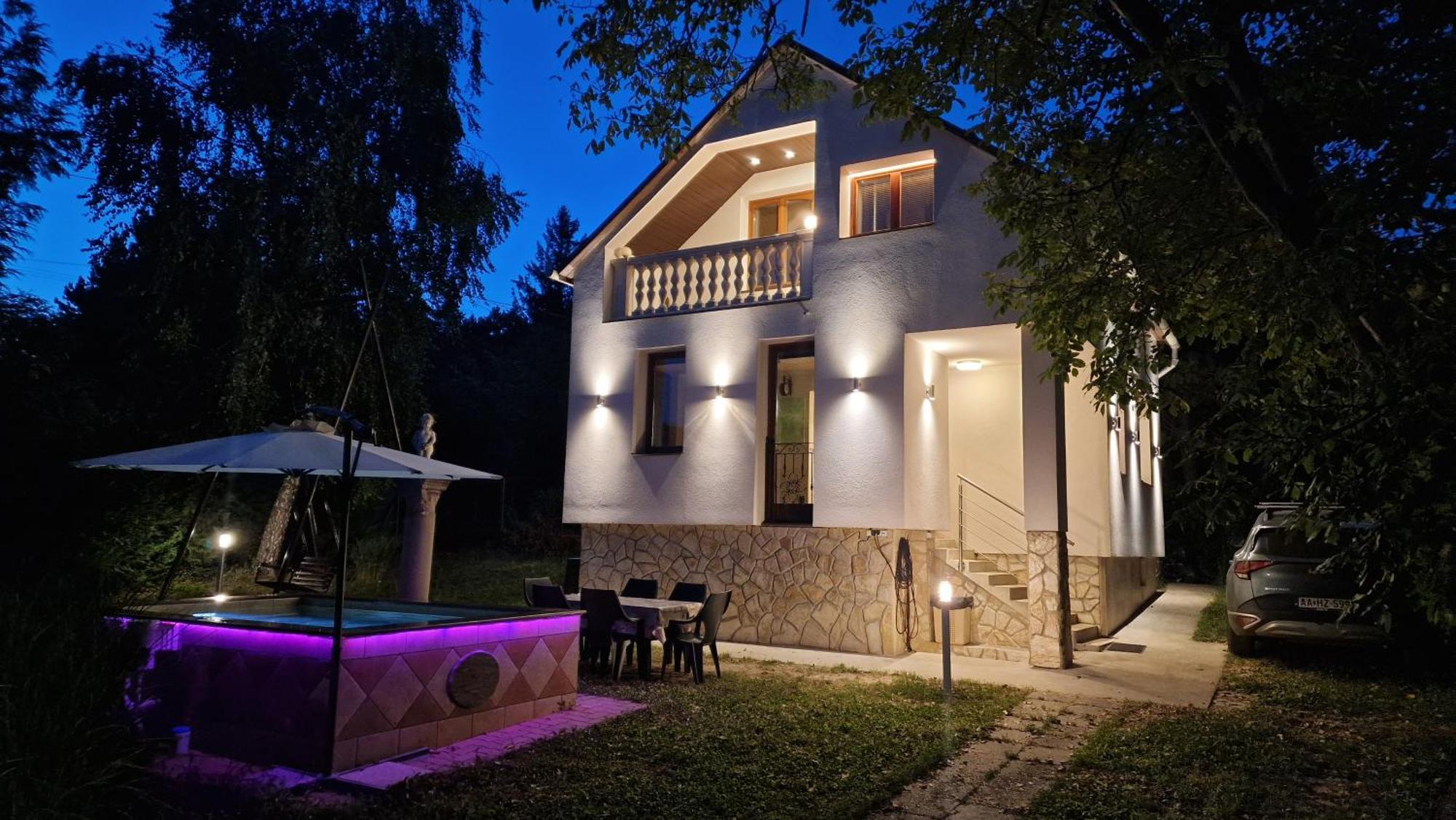 Pilis Hills View Deluxe House With Pool & Ac Near Bp Villa Pilisszentivan Exterior photo